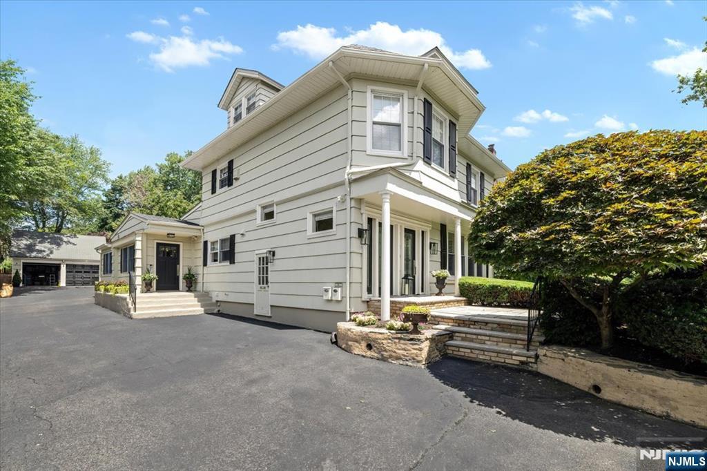 163 Godwin Avenue, Unit 1 Ridgewood, NJ 07450 - Photo 25 of 33