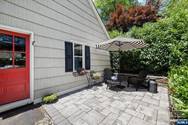 $5,500 | 163 Godwin Avenue, Unit 1, Ridgewood, NJ 07450