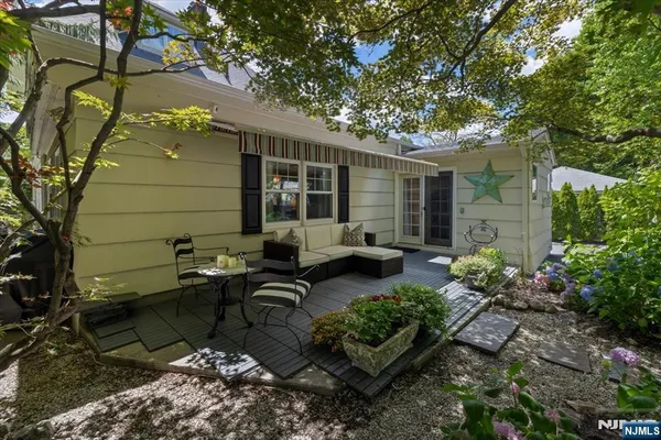 $5,500 | 163 Godwin Avenue, Unit 1, Ridgewood, NJ 07450