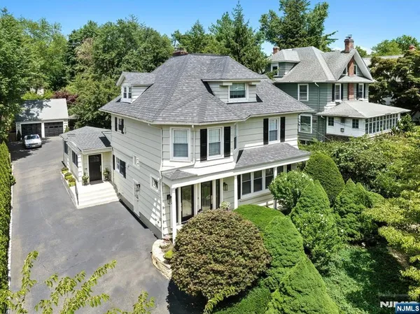 $5,500 | 163 Godwin Avenue, Unit 1, Ridgewood, NJ 07450