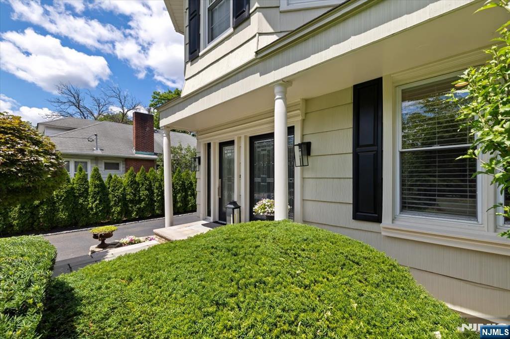 163 Godwin Avenue, Unit 1 Ridgewood, NJ 07450 - Photo 5 of 33