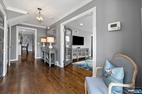 $5,500 | 163 Godwin Avenue, Unit 1, Ridgewood, NJ 07450