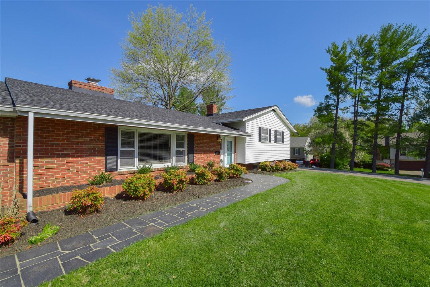 3101 Longhorn Road Roanoke, VA 24018 - Photo 22 of 31 Front view