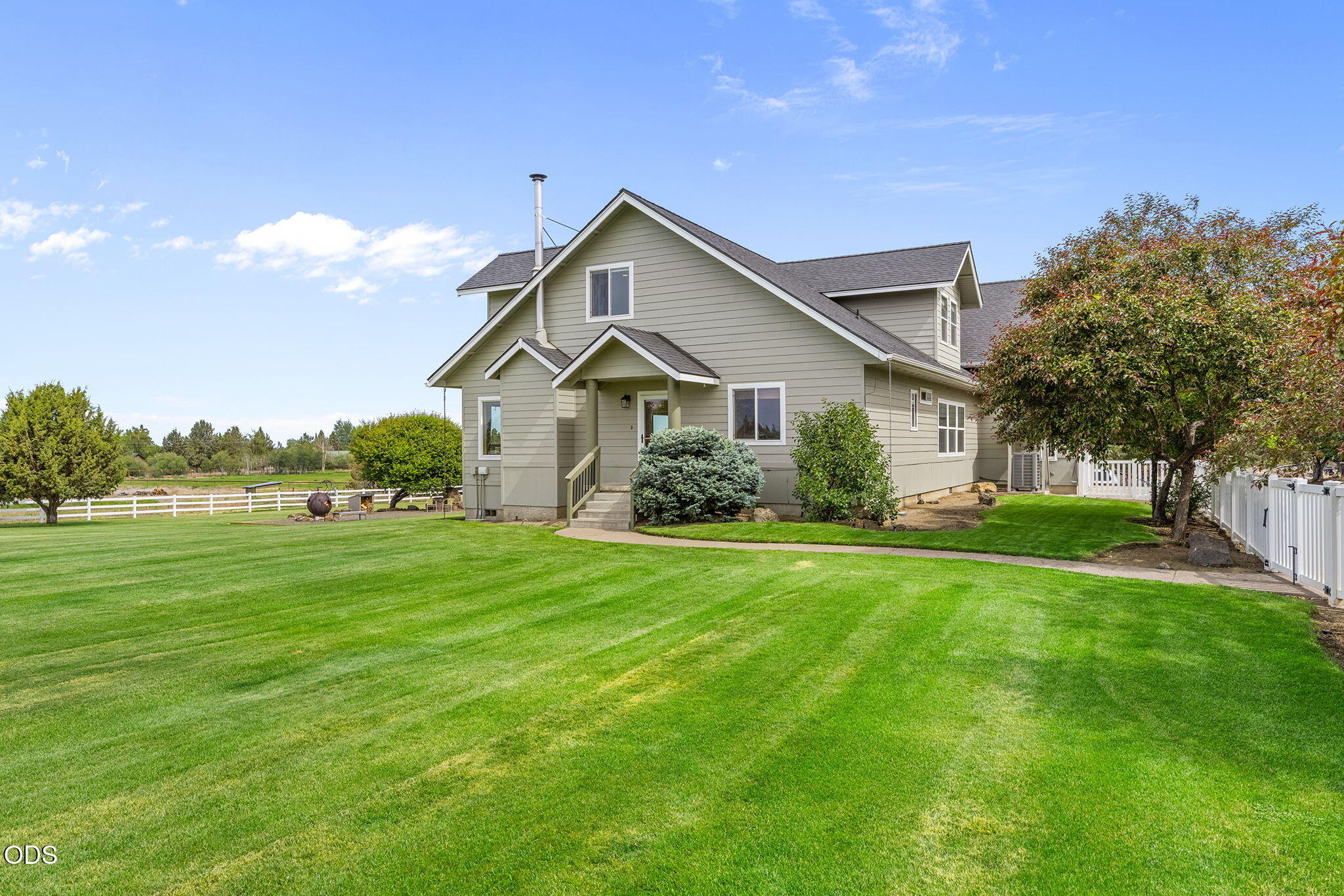 63531 Gentry Loop Bend, OR 97701 - Photo 13 of 72