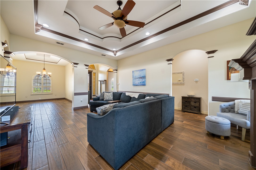 531 Pinehurst Portland, TX 78374 - Photo 11 of 36 a living room with furniture and a wooden floor
