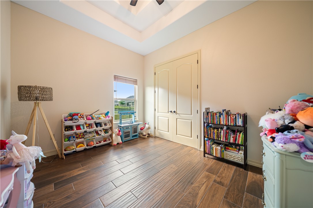 531 Pinehurst Portland, TX 78374 - Photo 26 of 36 a view of a room with toys and toys