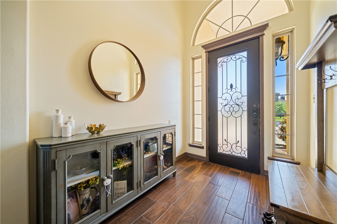 531 Pinehurst Portland, TX 78374 - Photo 8 of 36 a view of a house with wooden floor