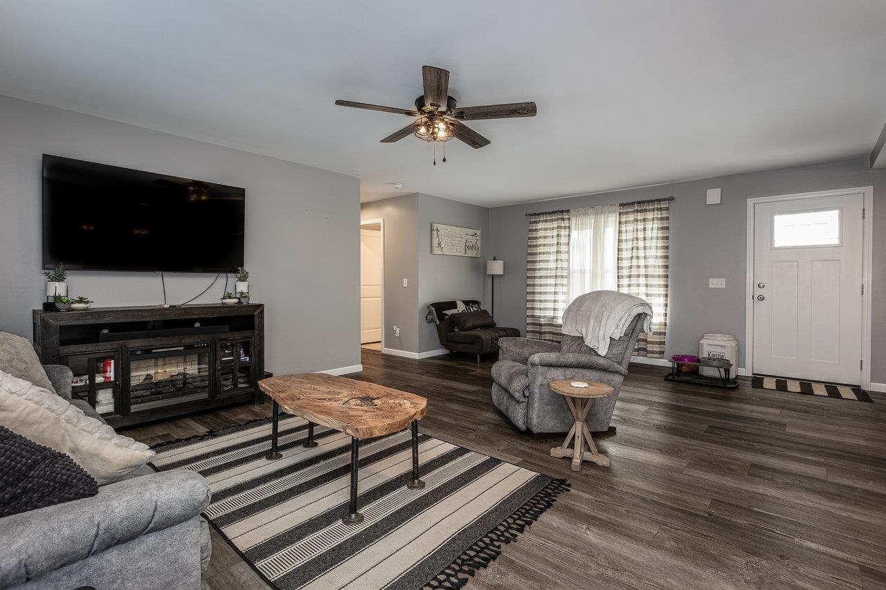 7800 Community Center Road Bridgewater, VA 22812 - Photo 6 of 59 a living room with furniture and a flat screen tv