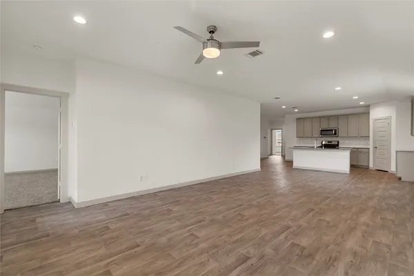 $2,250 | 1203 Truckee River Drive, Rosharon, TX 77583