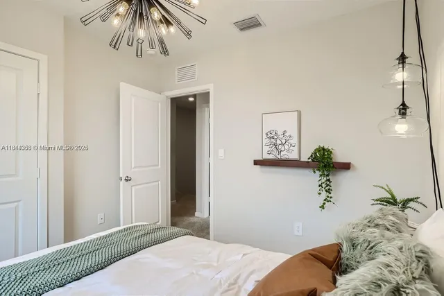 $2,800 | 445 Northeast 1st Street, Unit 445, Florida City, FL 33034