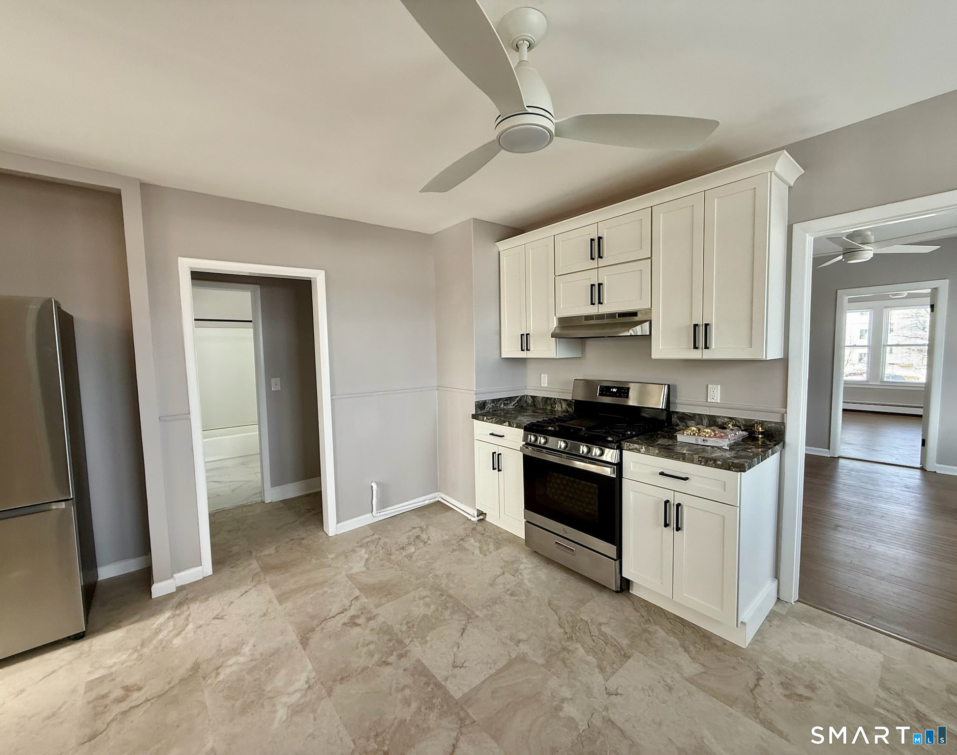 24 Cross Street New Britain, CT 06053 - Photo 2 of 19