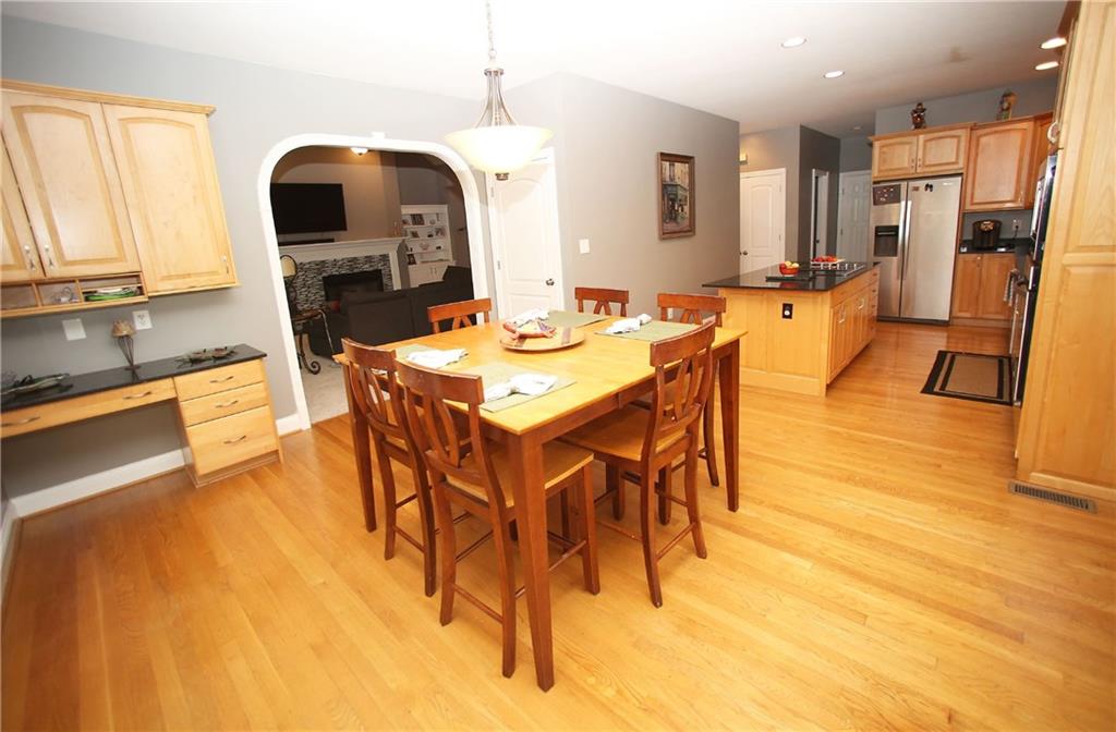 10073 Bent Tree Lane Fishers, IN 46037 - Photo 12 of 39 Gallery Image 12