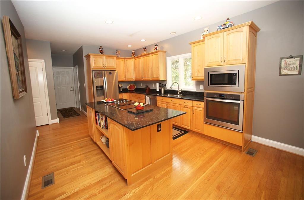 10073 Bent Tree Lane Fishers, IN 46037 - Photo 15 of 39 Gallery Image 15