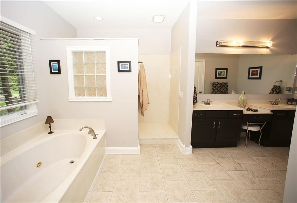 10073 Bent Tree Lane Fishers, IN 46037 - Photo 20 of 39 Gallery Image 20