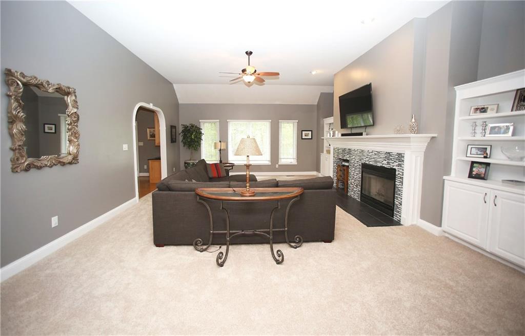 10073 Bent Tree Lane Fishers, IN 46037 - Photo 8 of 39 Gallery Image 8