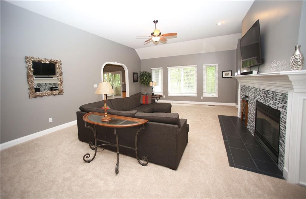 10073 Bent Tree Lane Fishers, IN 46037 - Photo 10 of 39 Gallery Image 10
