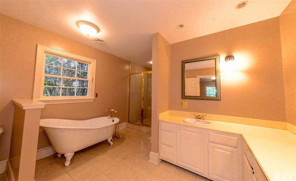 604 8th Street Southwest Conover, NC 28613 - Photo 6 of 25 Gallery Image 6