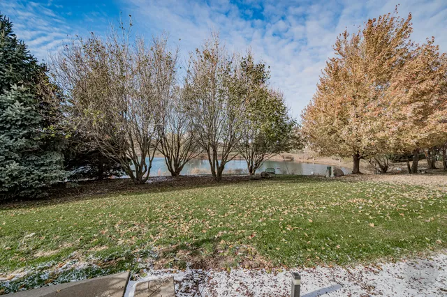 $2,900 | 201 Dorset Avenue, Unit 201, Oswego, IL 60543