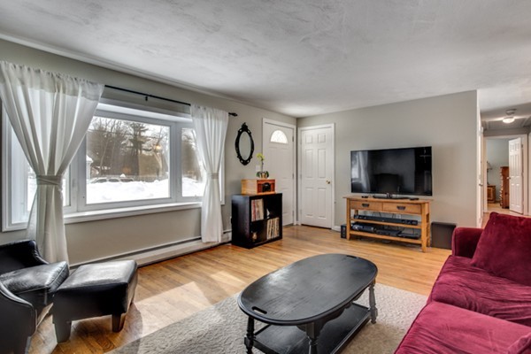 5 Kimbrough Road Billerica, MA 01821 - Photo 4 of 30 Gallery Image 4