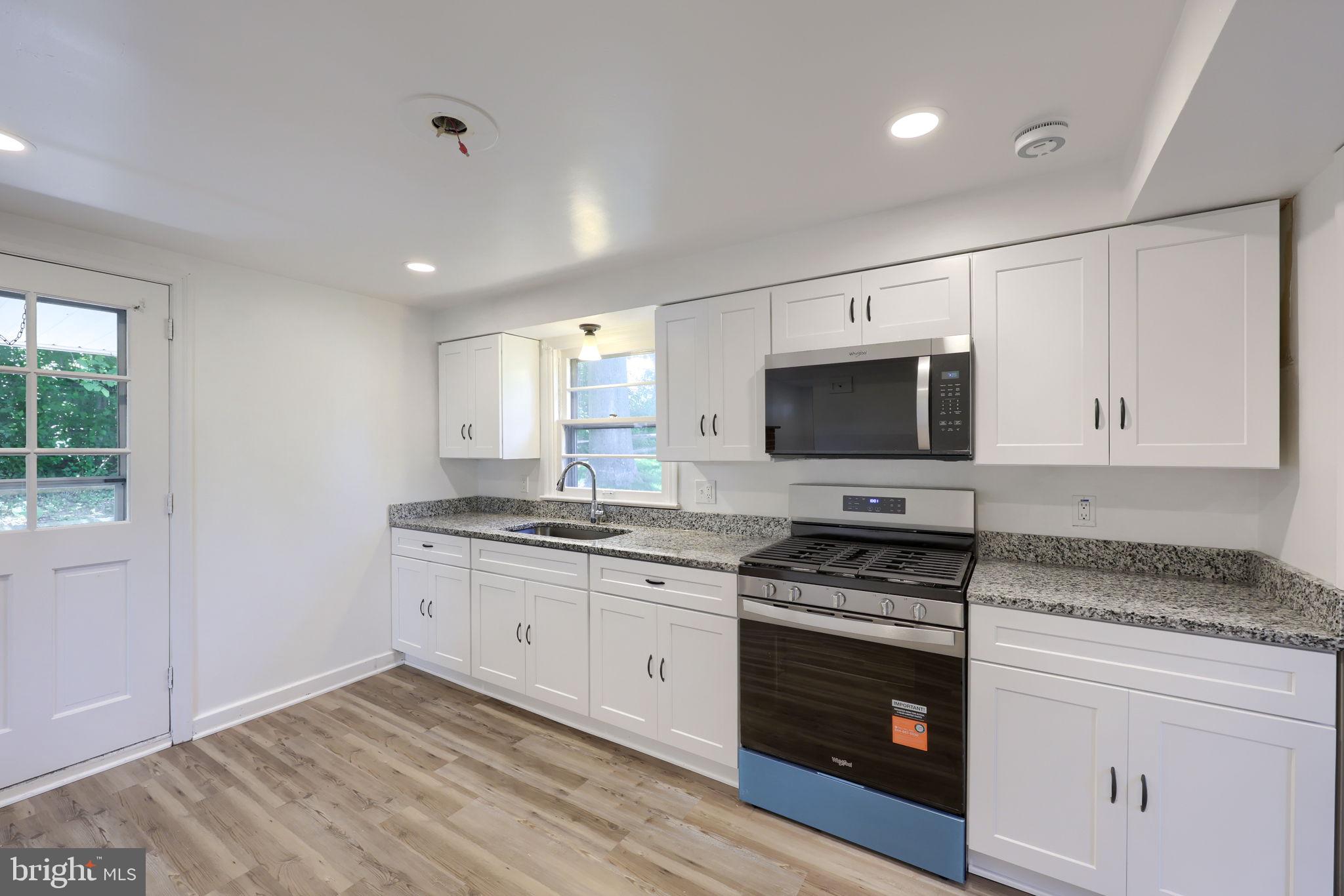 115 Cooper Street Manchester, PA 17345 - Photo 11 of 19