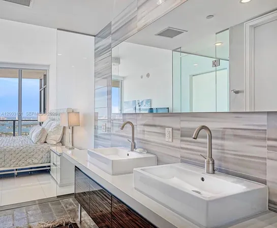 $6,500 | 1100 Biscayne Boulevard, Unit 4803, Miami, FL 33132