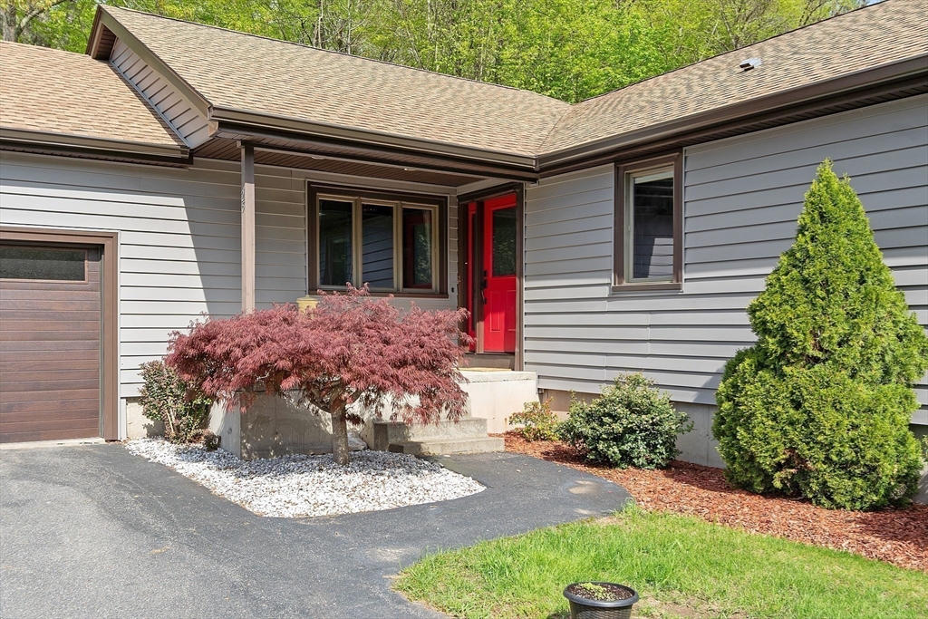 25 Williams Road Fitchburg, MA 01420 - Photo 4 of 38 Gallery Image 4