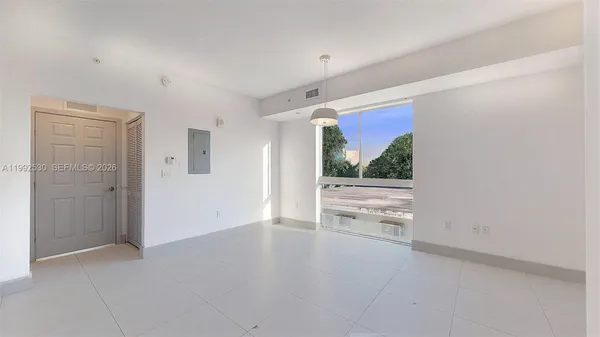 $2,100 | 519 Southwest 5th Avenue, Unit 203, Miami, FL 33130