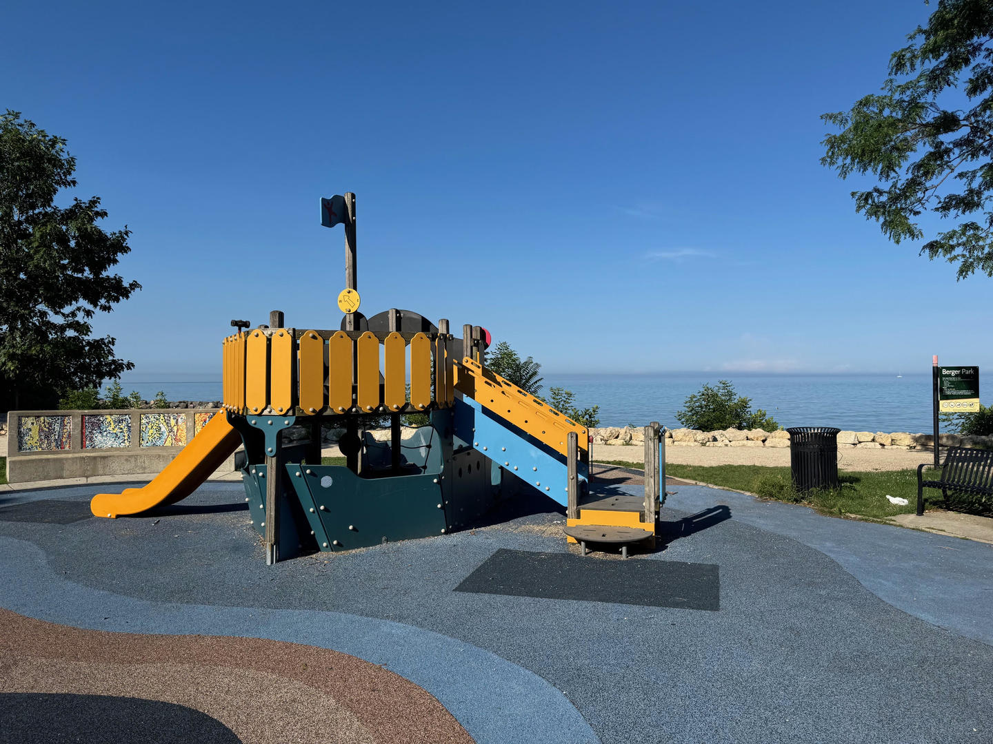 6171 North Sheridan Road, Unit 2809 Chicago, IL 60660 - Photo 4 of 7 a view of a park with slide