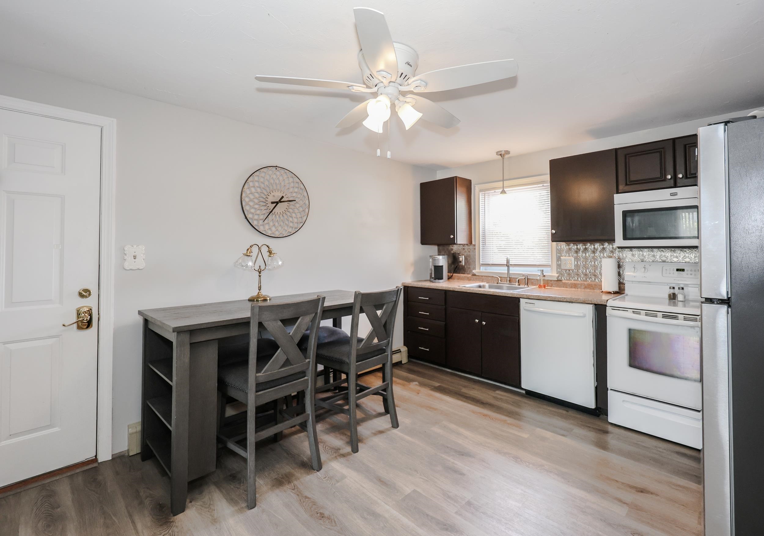 360 Circle Road, Unit 3 Manchester, NH 03103 - Photo 3 of 27