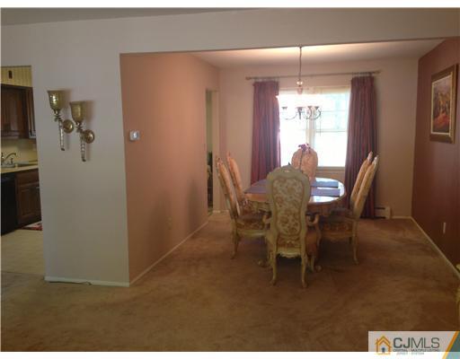 29 Sherwood Road Edison, NJ 08820 - Photo 9 of 12 a view of a dining room with furniture