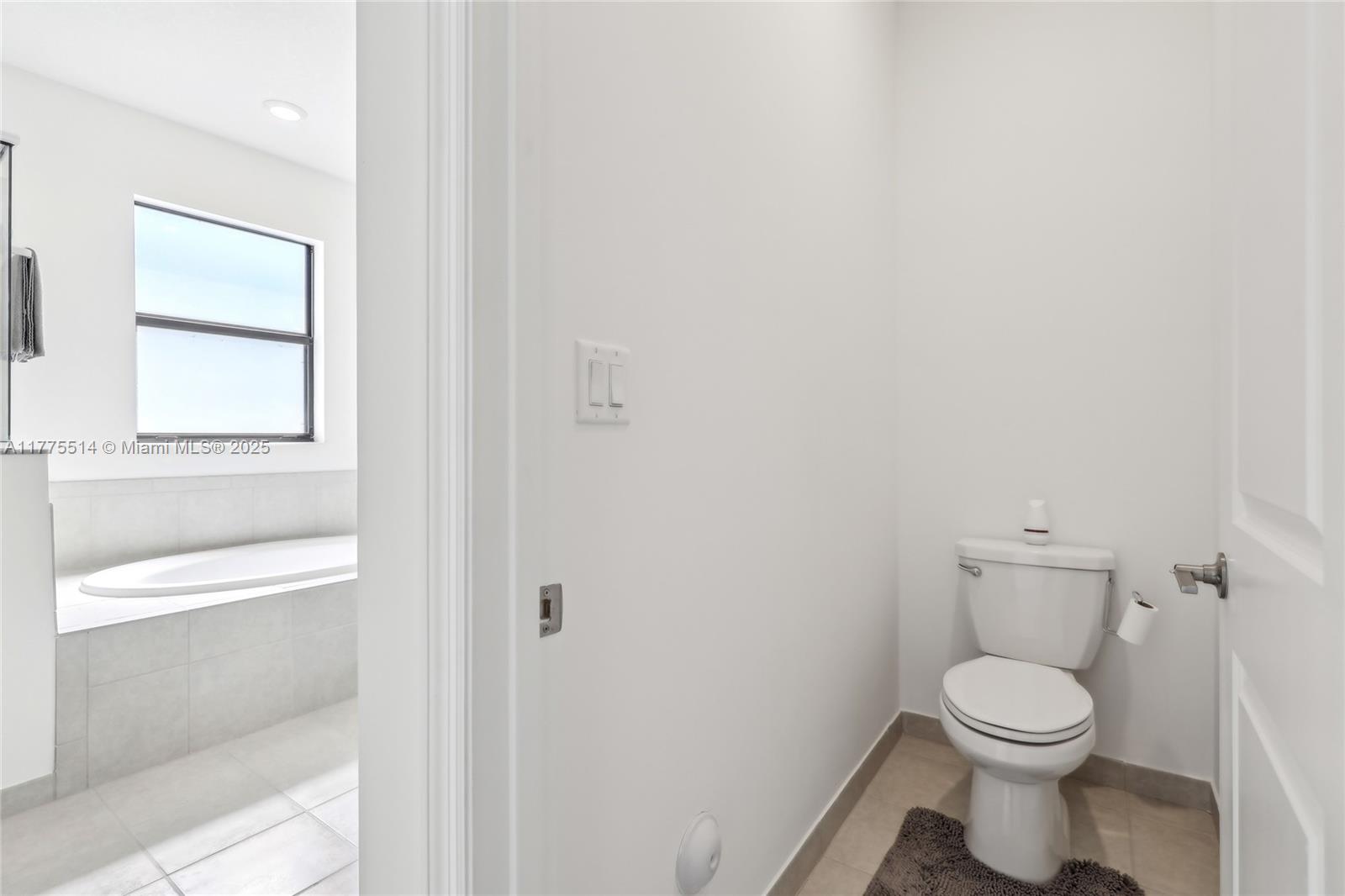12972 Southwest 229th Street Miami, FL 33170 - Photo 13 of 28