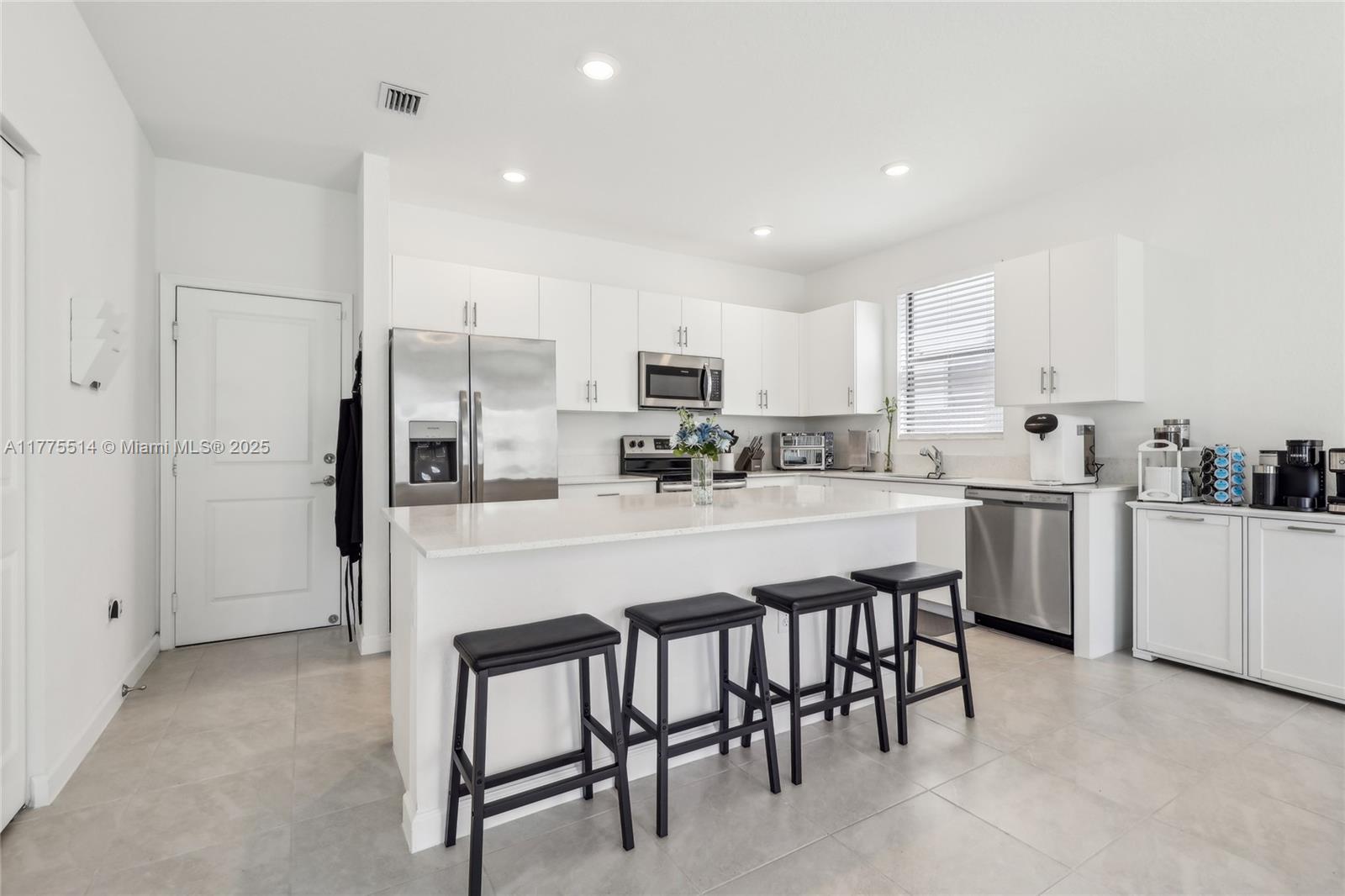 12972 Southwest 229th Street Miami, FL 33170 - Photo 5 of 28 open kitchen