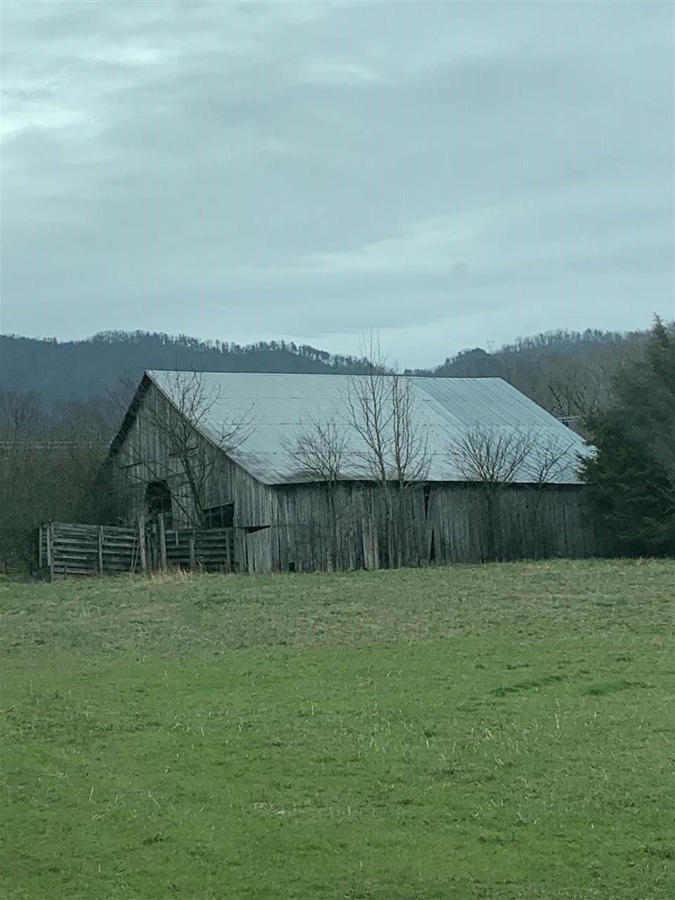 209 Mountain View Road Benton, TN 37307 - Photo 14 of 27 Gallery Image 14