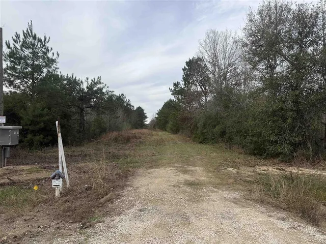$73,810 | 383 Highway Iowa La, Iowa, LA 70647