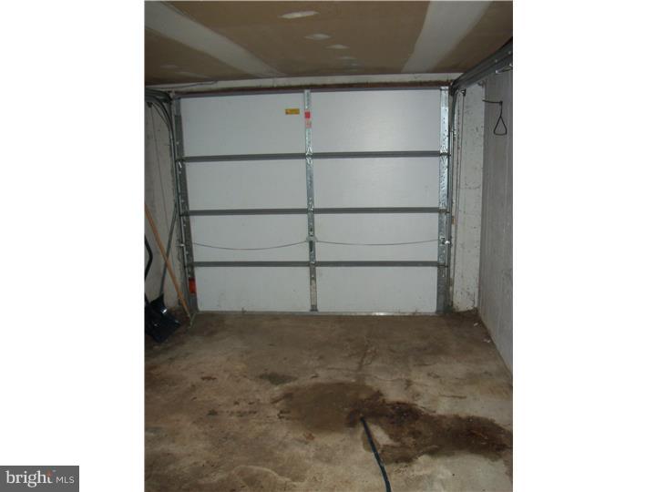 1337 Rainer Road Brookhaven, PA 19015 - Photo 21 of 21 Garage