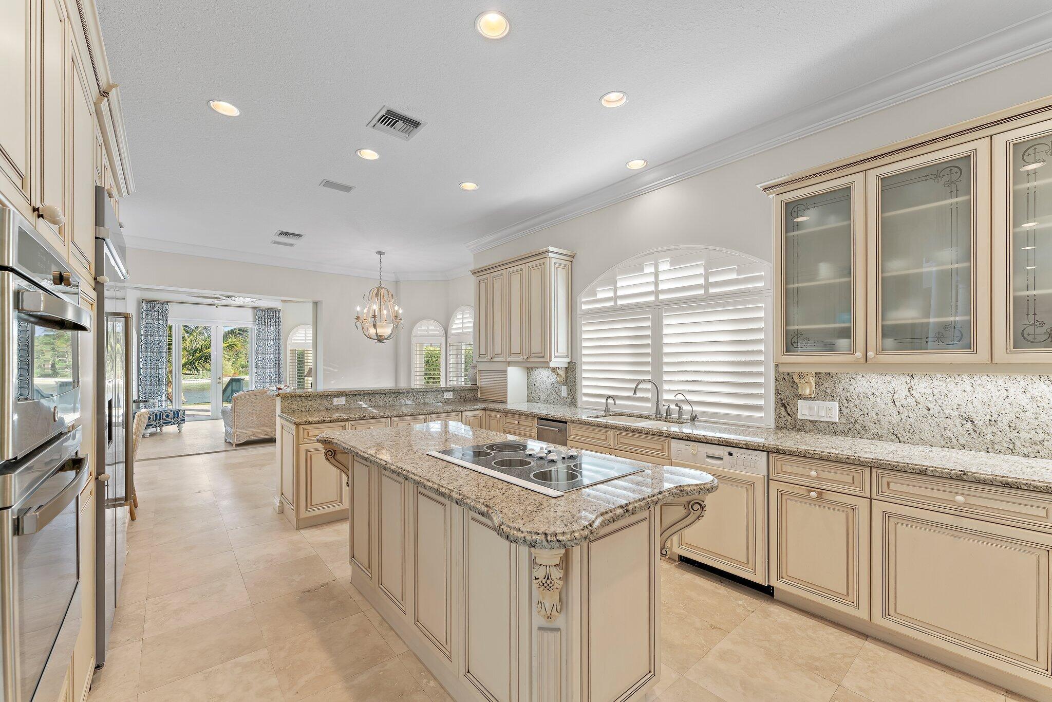 17129 Southeast Limerick Court Tequesta, FL 33469 - Photo 25 of 80 046-17129SELimerickCt-Tequesta-SMALL