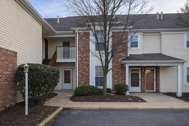 $149,000 | 959 Misty Glen Drive, Valparaiso, IN 46385