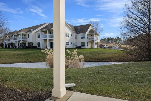 $149,000 | 959 Misty Glen Drive, Valparaiso, IN 46385