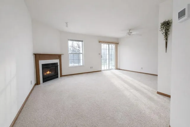 $149,000 | 959 Misty Glen Drive, Valparaiso, IN 46385