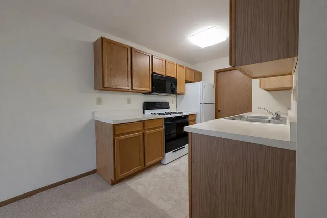 $149,000 | 959 Misty Glen Drive, Valparaiso, IN 46385