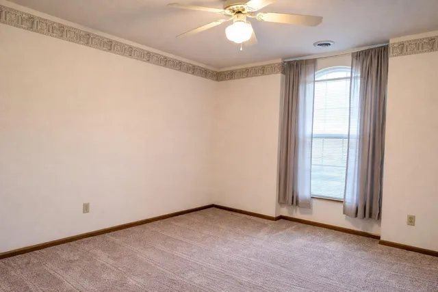 $149,000 | 959 Misty Glen Drive, Valparaiso, IN 46385