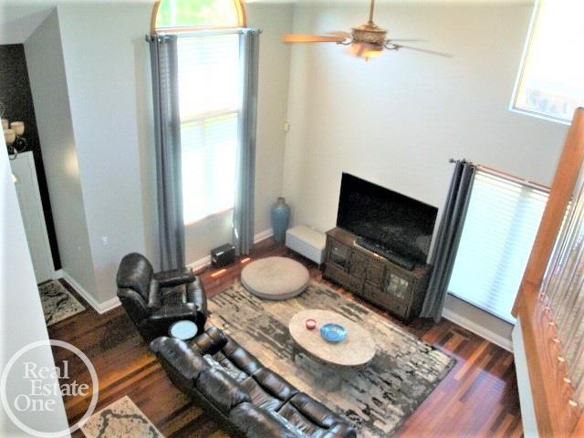 53150 Baker Road New Baltimore, MI 48047 - Photo 13 of 62 50014560-12.JPG