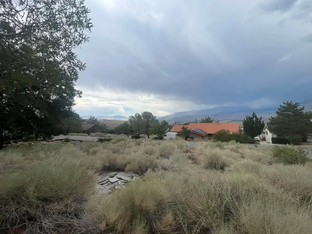 $615,000 | 117 Summit Road, Unit 2, Bishop, CA 93514