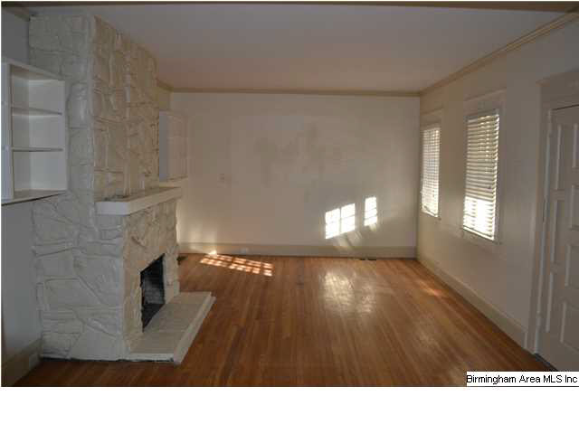 408 Cliff Place Birmingham, AL 35209 - Photo 3 of 9