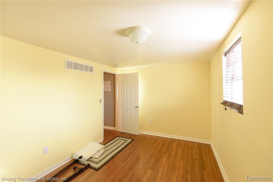 17430 Lohr Road Belleville, MI 48111 - Photo 23 of 35 MTM_17400_lohr-3.jpg