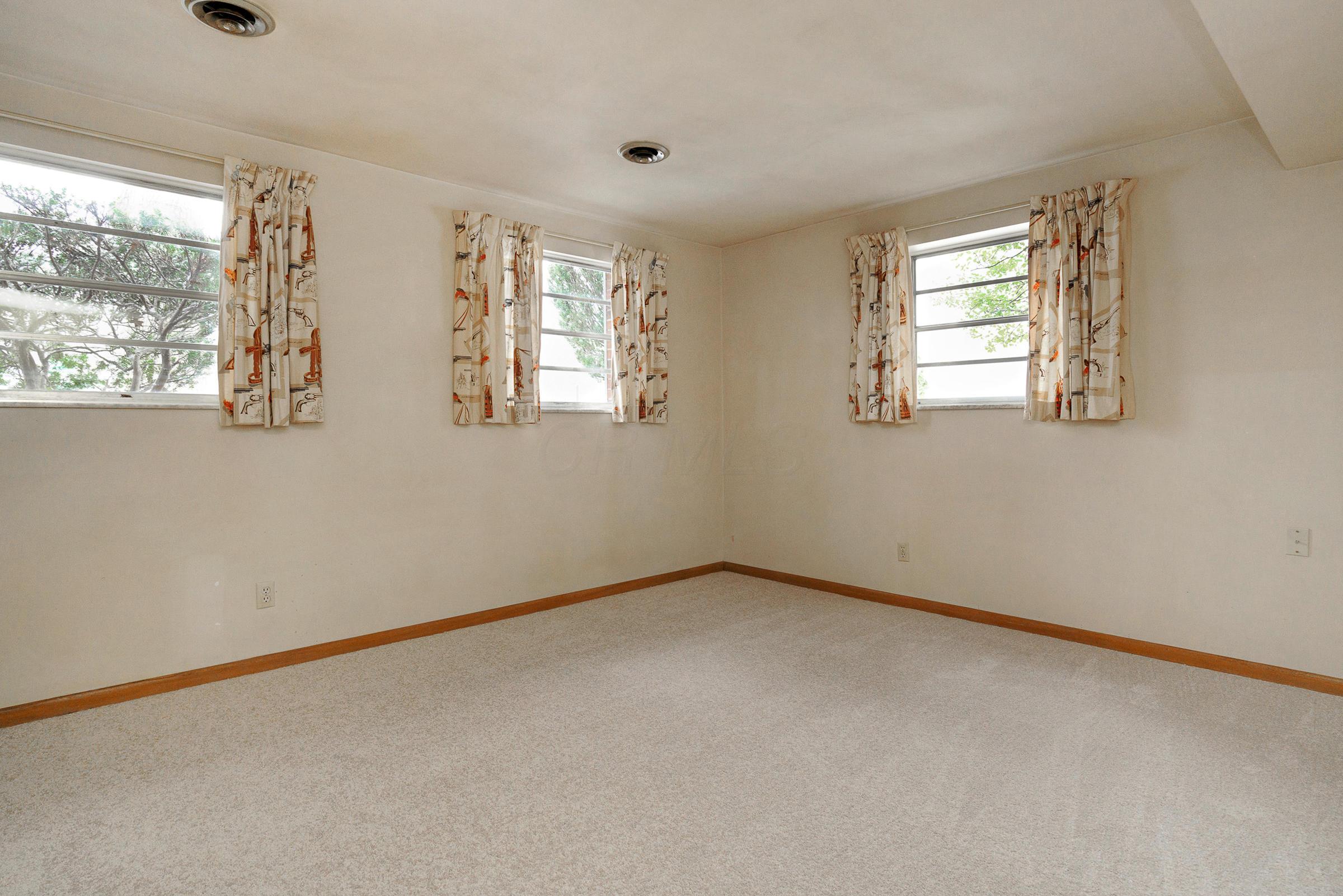 1275 Kingsgate Road Columbus, OH 43221 - Photo 20 of 28