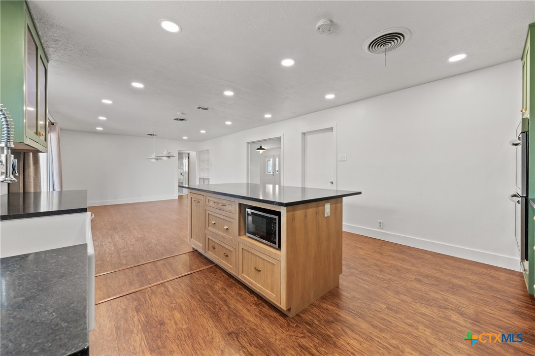 201 Apache Drive Temple, TX 76504 - Photo 15 of 32