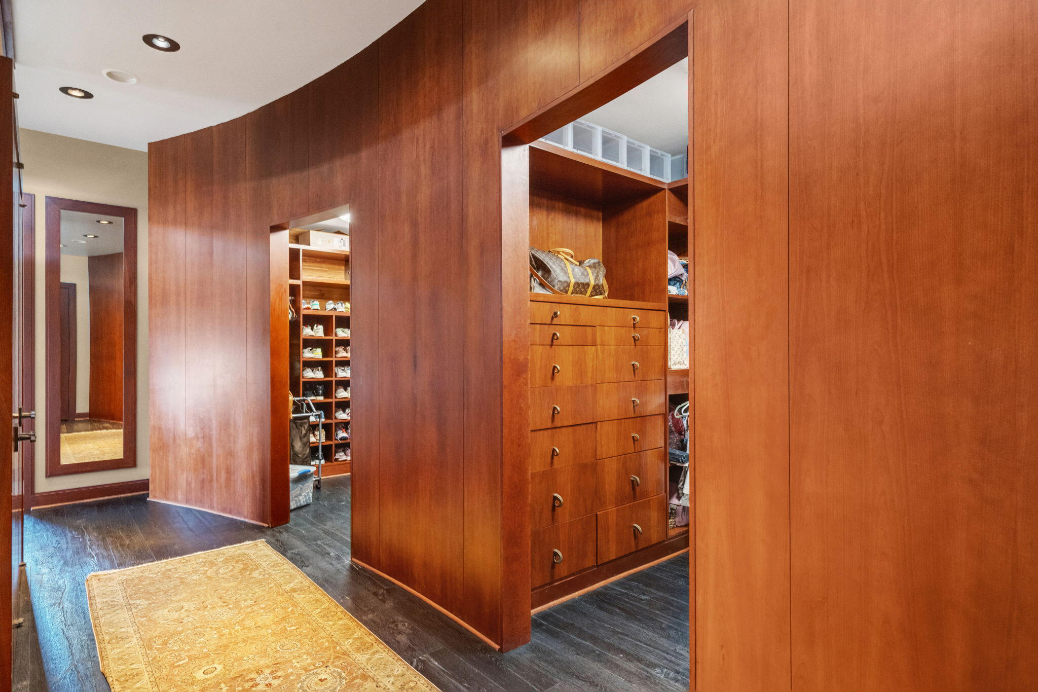 1000 Skillet Gap Road Chattanooga, TN 37419 - Photo 25 of 104 Primary Walk-in Closet