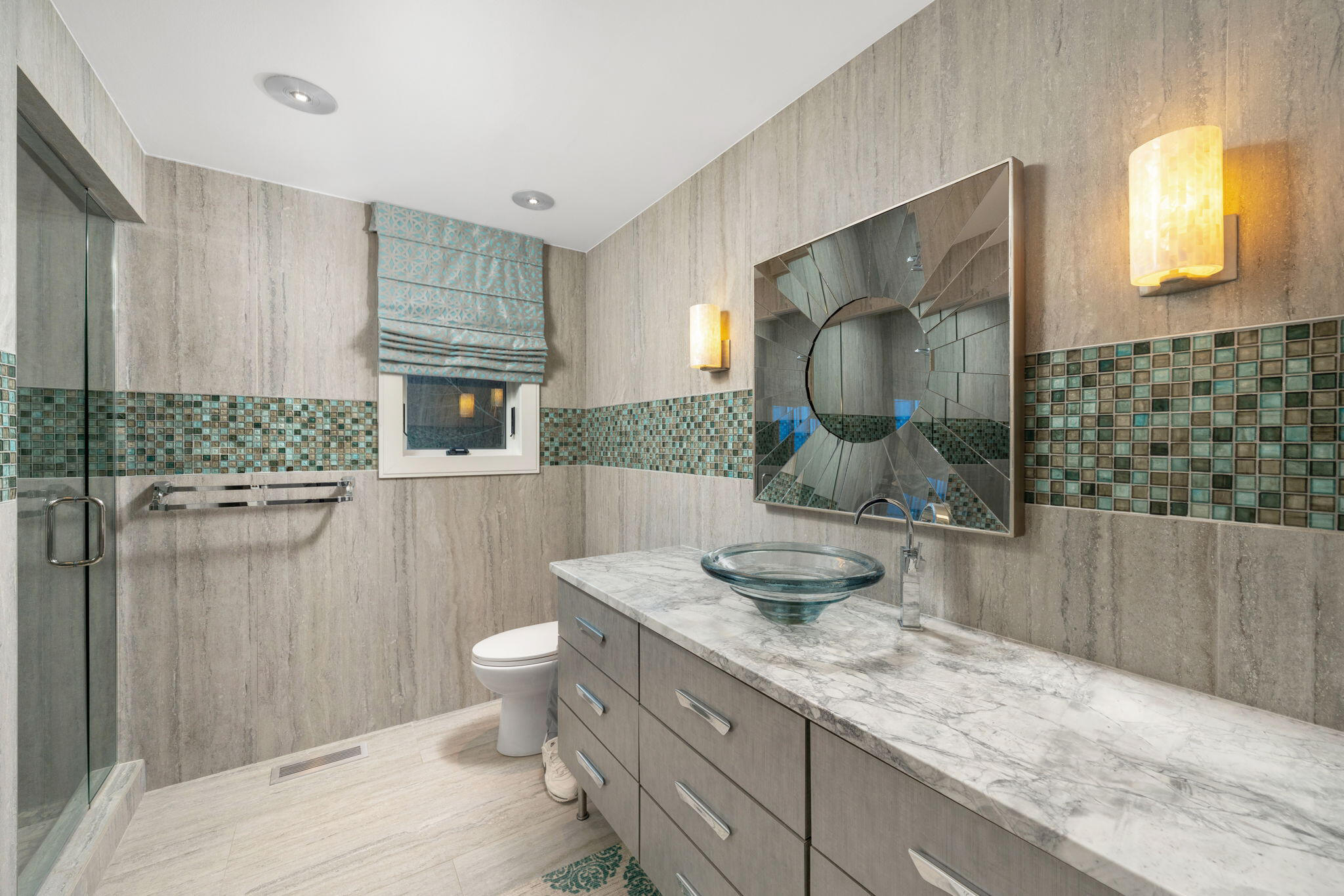 1000 Skillet Gap Road Chattanooga, TN 37419 - Photo 64 of 104 Guest Bedroom En-Suite