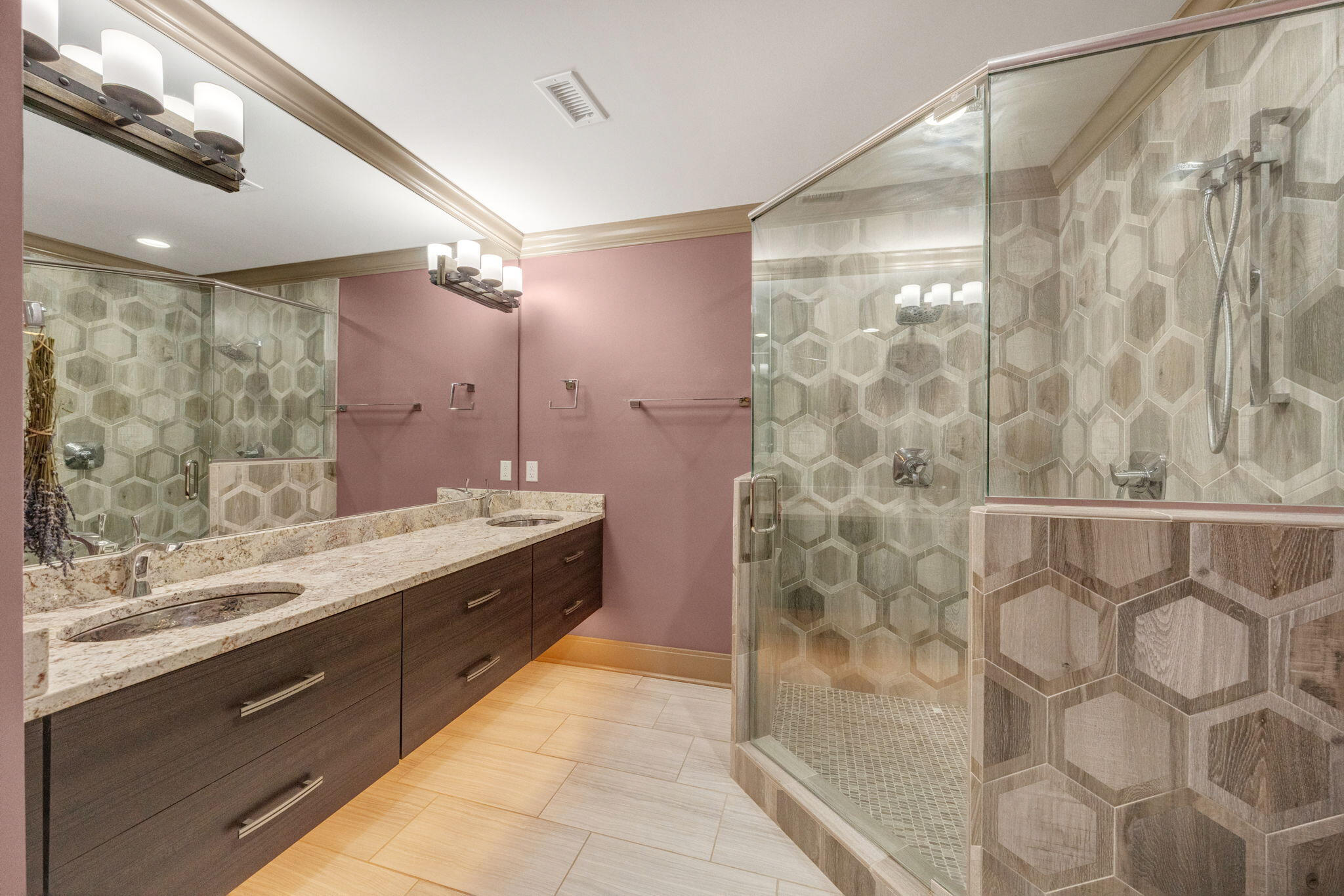 1000 Skillet Gap Road Chattanooga, TN 37419 - Photo 81 of 104 Terrace Level En-Suite